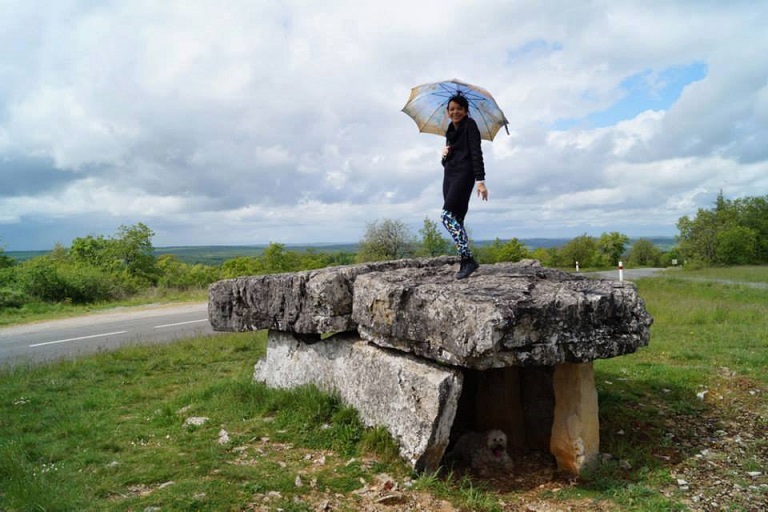 RESSOURCES/Il vaut mieux prévoir un parapluie.